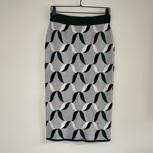 Eva Mendes / New York & company green, white, grey patterned skirt. Size M